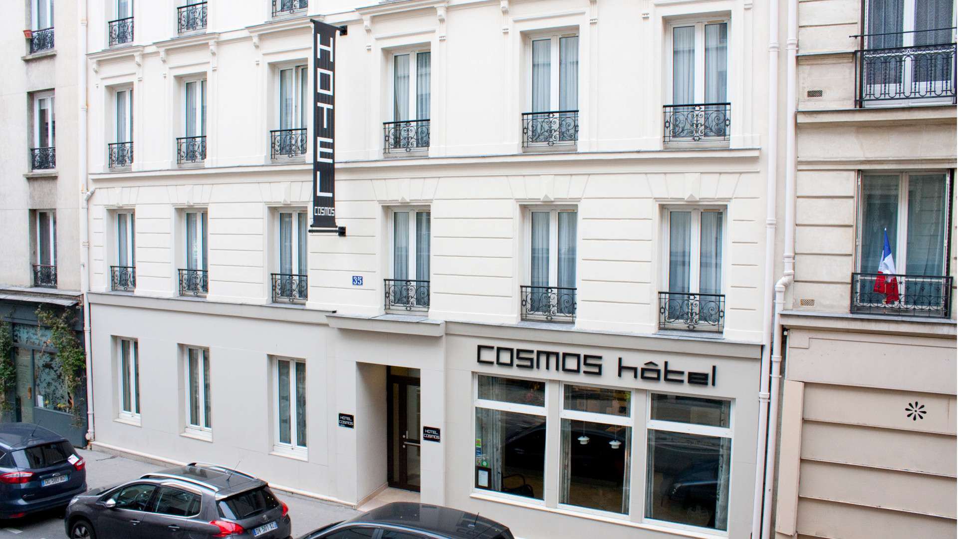 Bienvenue à l'Hôtel COSMOS ** de Paris Bienvenue à l'Hôtel COSMOS ** de Paris