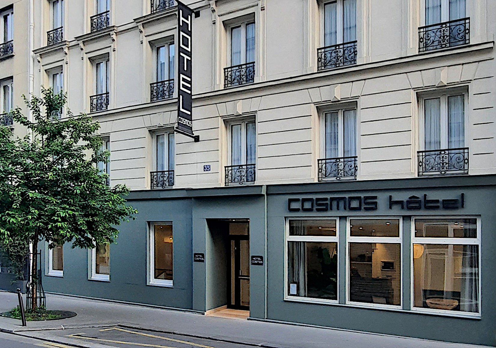 Bienvenue à l'Hôtel COSMOS ** de Paris Bienvenue à l'Hôtel COSMOS ** de Paris